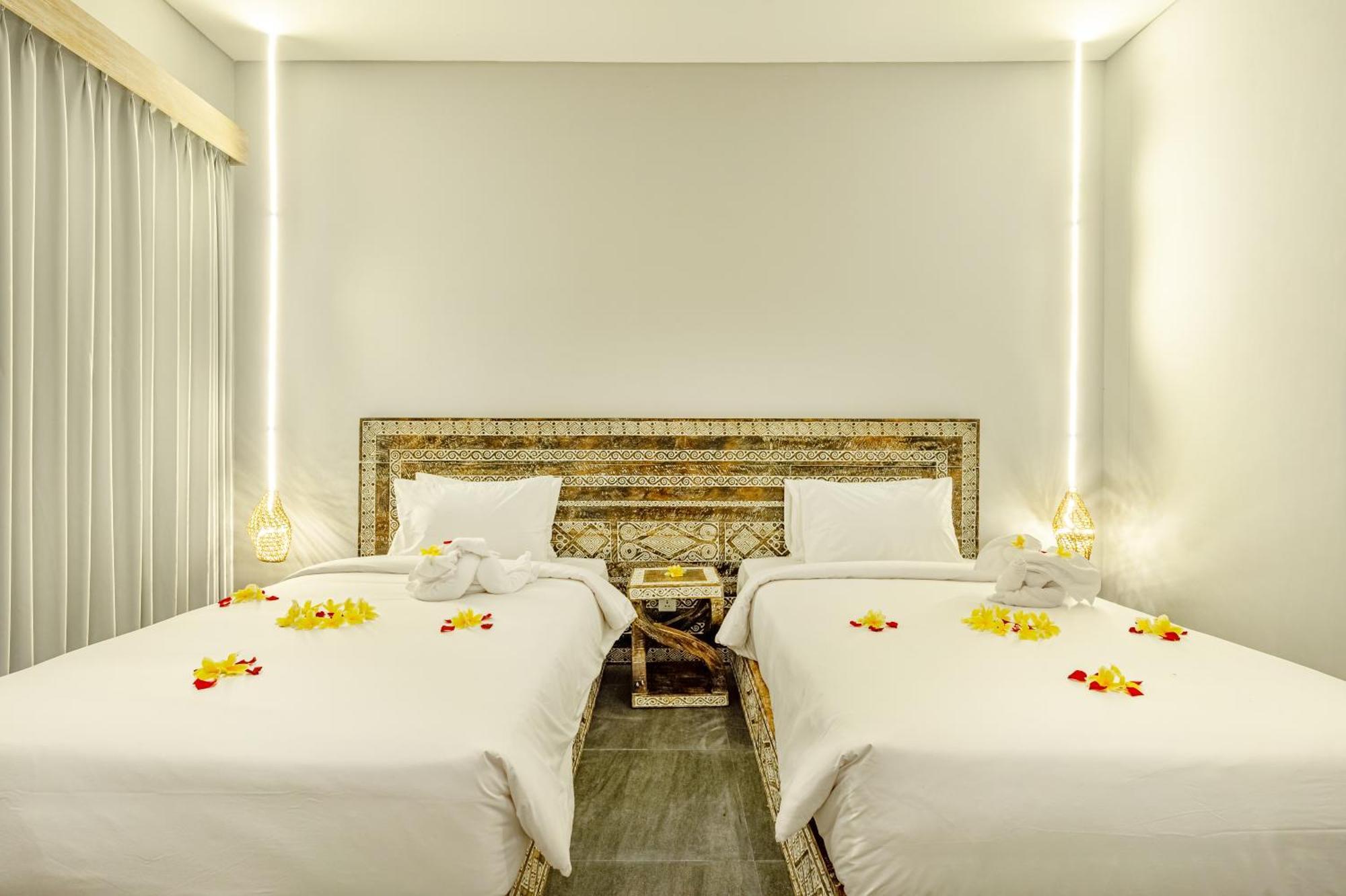 Brand New Luxury 3br Ethnic Ubud # 1 Ubud (Bali)